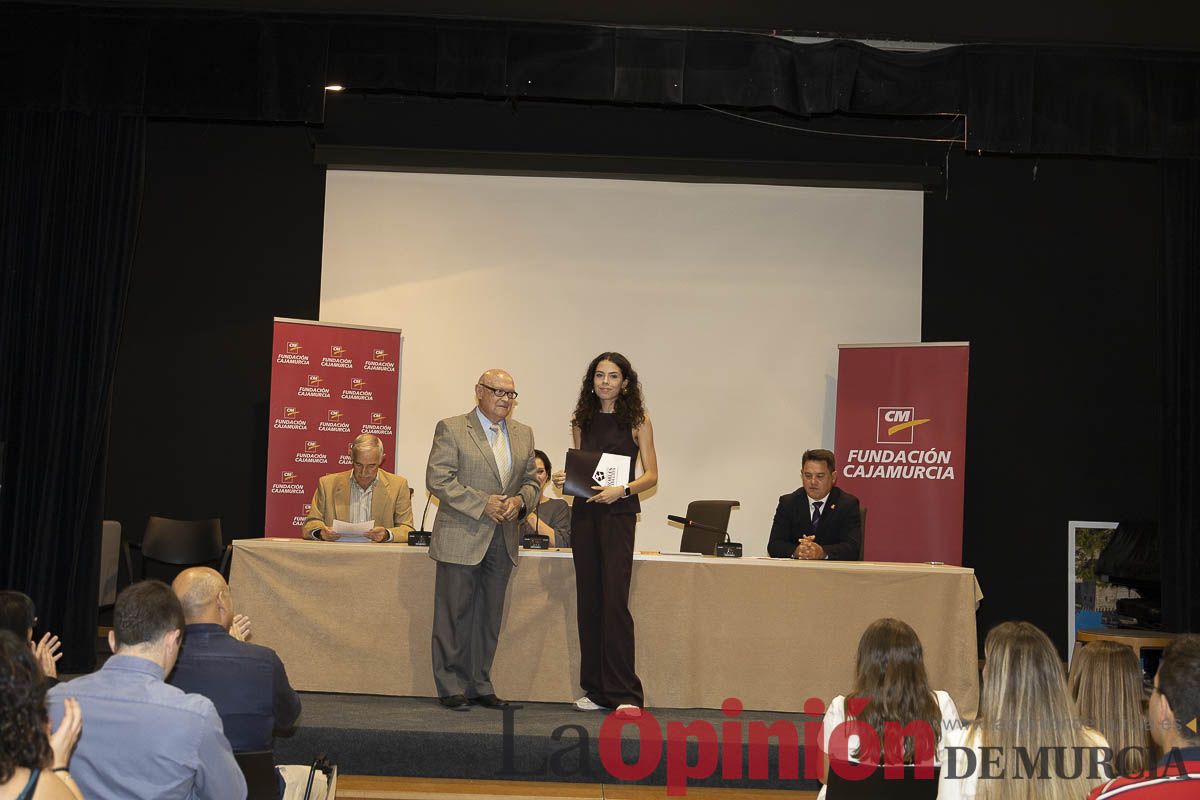 Entrega de los premios de la Fundación Robles Chillida a estudiantes caravaqueños