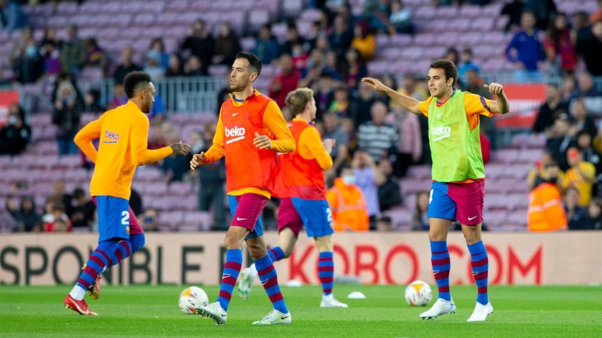 El Barça calienta en el Camp Nou