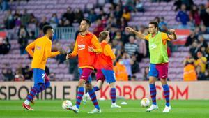 El Barça calienta en el Camp Nou