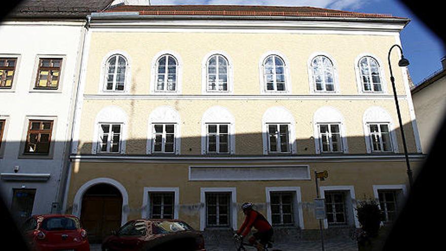 EL edificio donde nació Adolf Hitler, en Braunau am Inn.