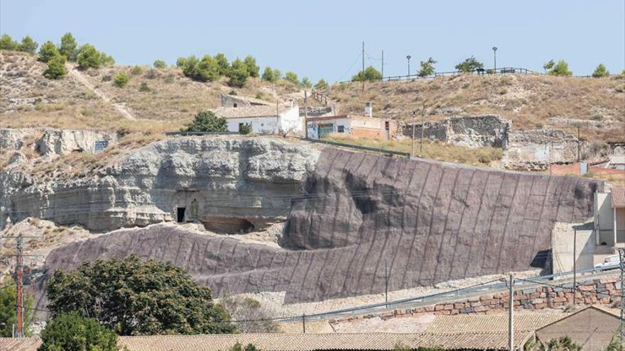 Acaban las obras en el escarpe y la calle La Costera en Alfocea