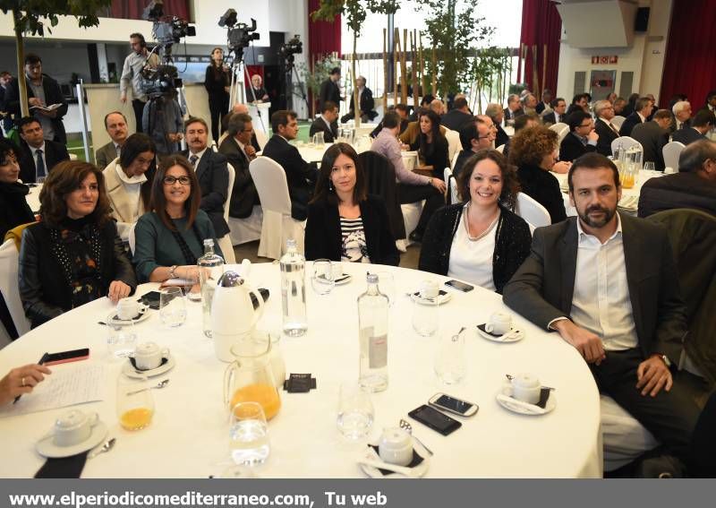 Más de 200 empresarios conocen la actualidad económica en las V Jornadas del Puerto y Mediterráneo