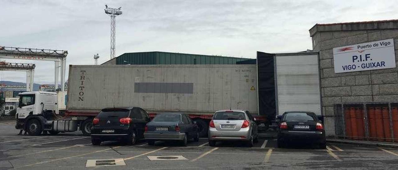 Instalaciones del Puesto de Inspección Fronterizo en el muelle de Guixar. // FdV