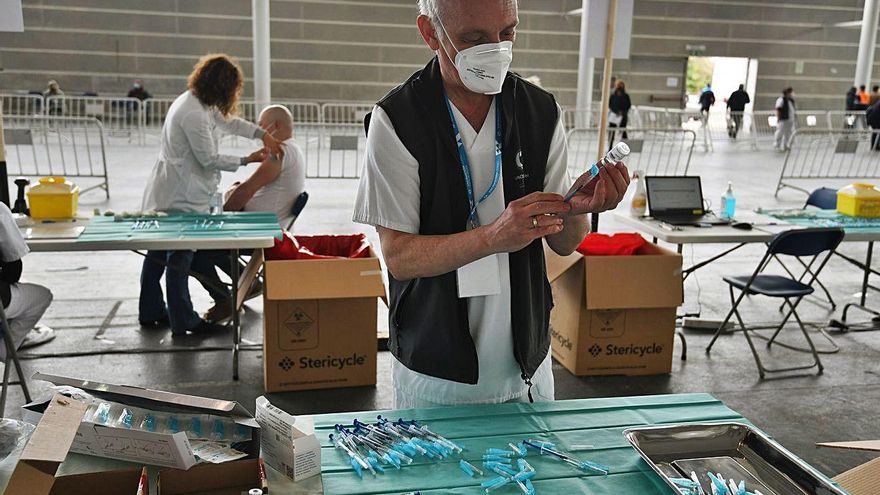 Los gallegos, sin miedo a AstraZeneca: el 80% se vacuna pese a las dudas