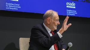 Javier Solana, distinguido por su contribución sobresaliente a la defensa y la seguridad europeas