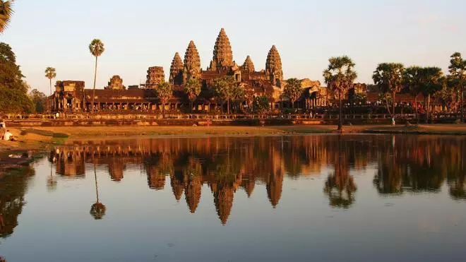 Viajar a Camboya: lugares imprescindibles, paisajes exóticos, mercados locales y el templo más grande del mundo