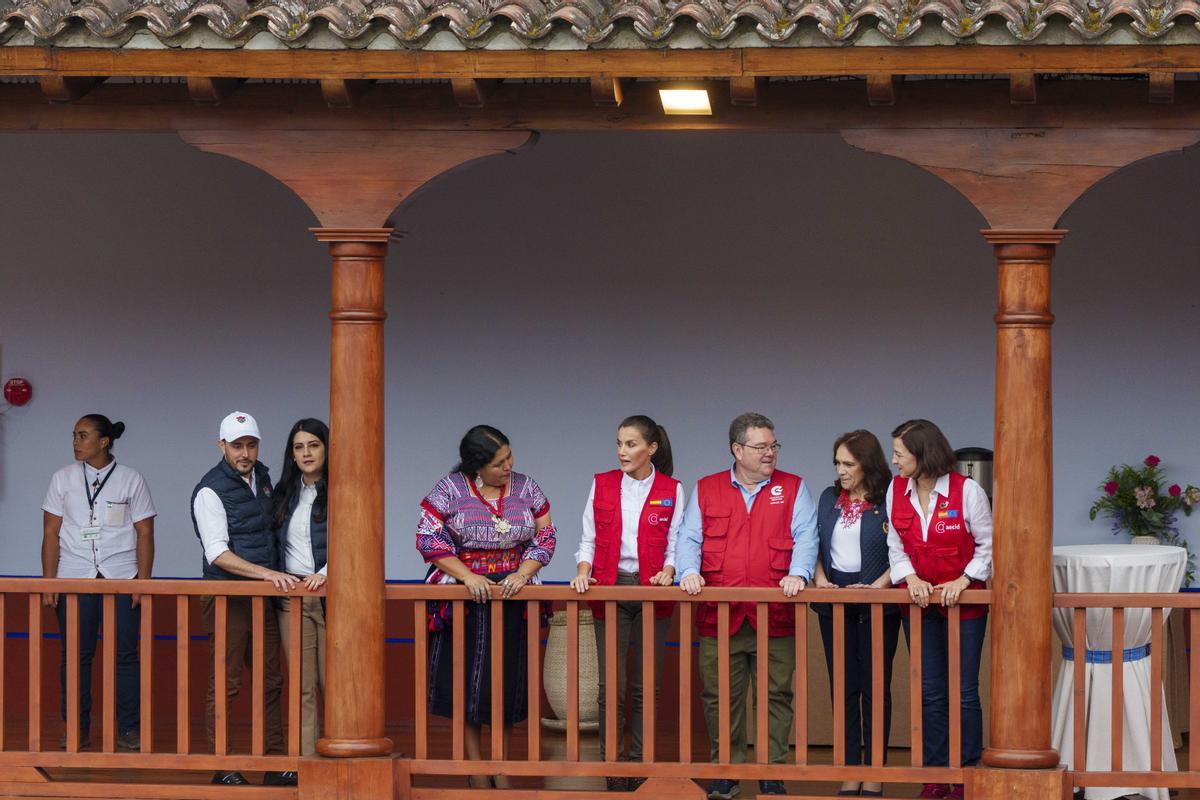 La Reina Letizia, en un viaje de cooperación a Guatemala para proteger a las víctimas de la violencia de género