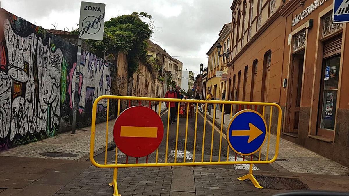 Corte el pasado sábado de la calle San Antonio, en el casco de La Laguna.