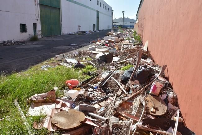 POLIGONOS INDUSTRIALES EN TELDE MAL ESTADO