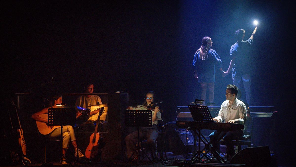 Estreno de una versión concierto-semiescenificada del musical Tots els nens creixen