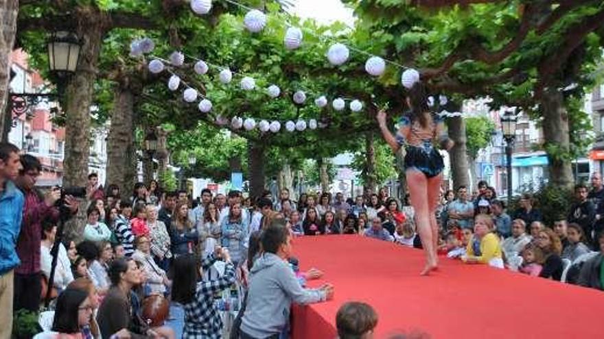 Un desfile de las &quot;Noches Blancas&quot;.