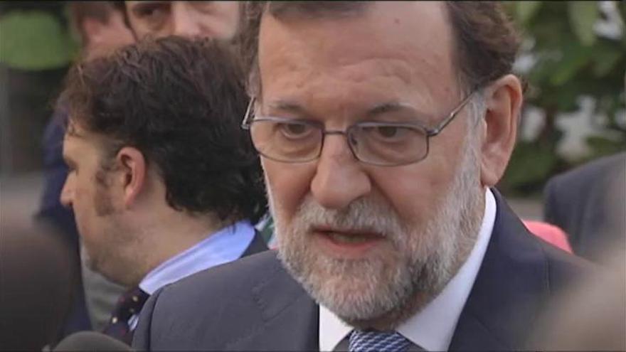 Rajoy asegura que no pondrá &quot;ninguna condición&quot; al PSOE para la investidura