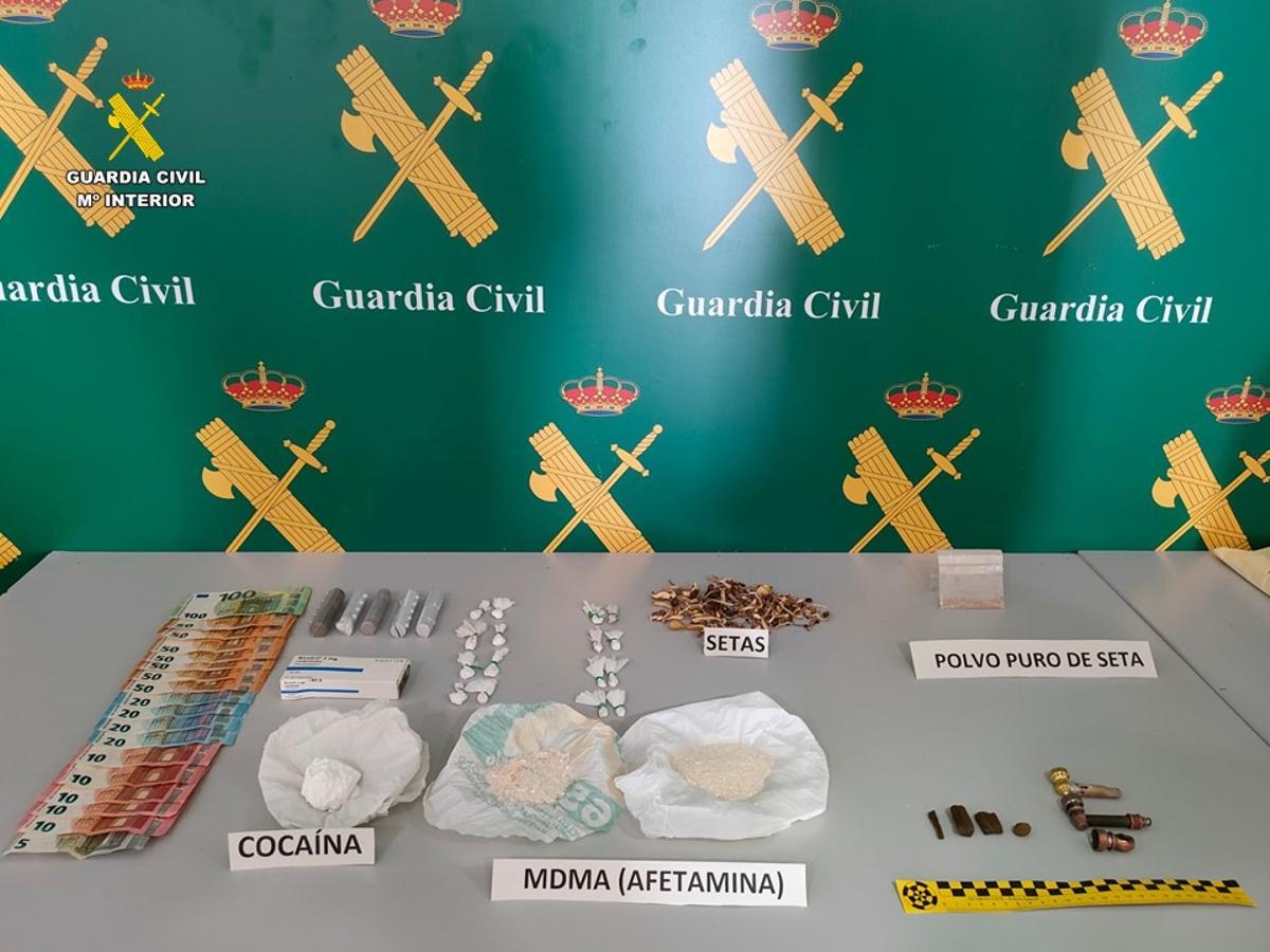 Material incautado en la operación de tráfico de drogas