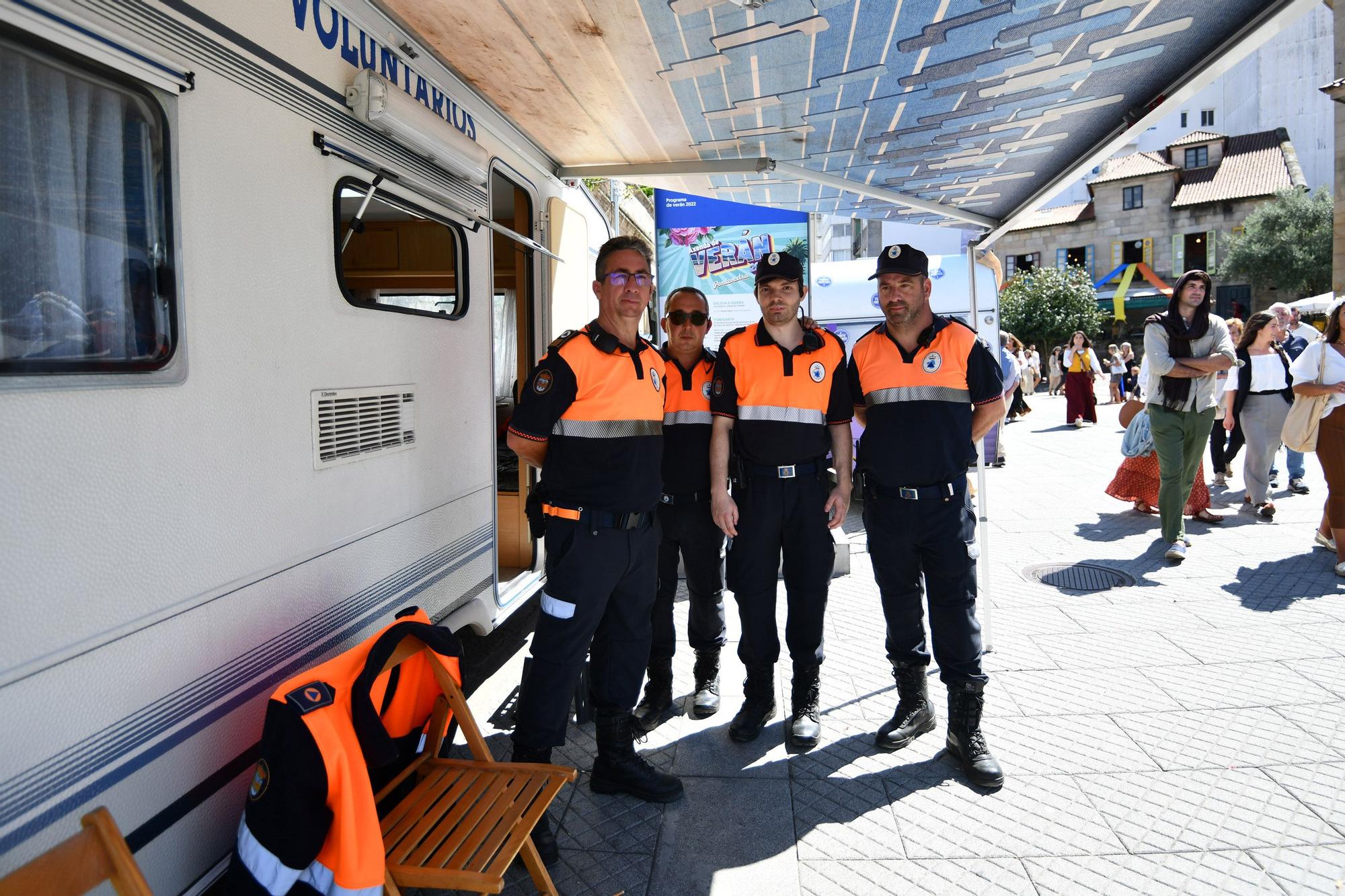 Cortesanos, bufones, damas y caballeros celebran el retorno de su señor: la Feira Franca anima Pontevedra