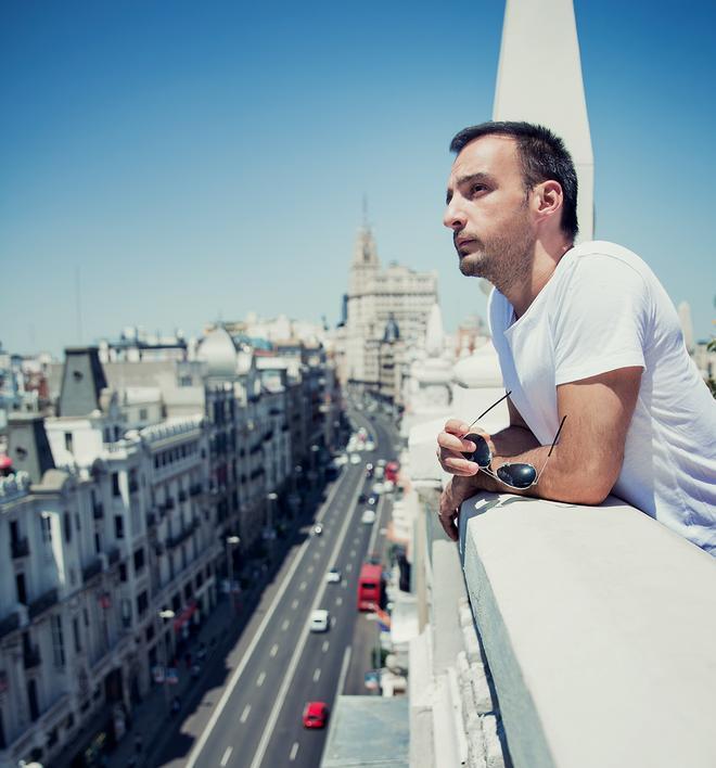 Alejandro Amenábar en la Gran Vía