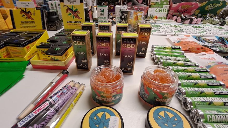 Desmantelan un &#039;Grow shop&#039; de Santa Pola con marihuana, hachís y cosméticos ilegales