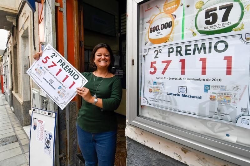 SEGUNDO PREMIO CALLE ANTONIO DE VIANA. LAS PALAMS DE GRAN CANRIA 16-11-18 LAS PALMAS DE GRAN CANARIA. Premios dela Loteria Nacional.   FOTOS: JUAN CASTRO.  | 16/11/2018 | Fotógrafo: Juan Carlos Castro