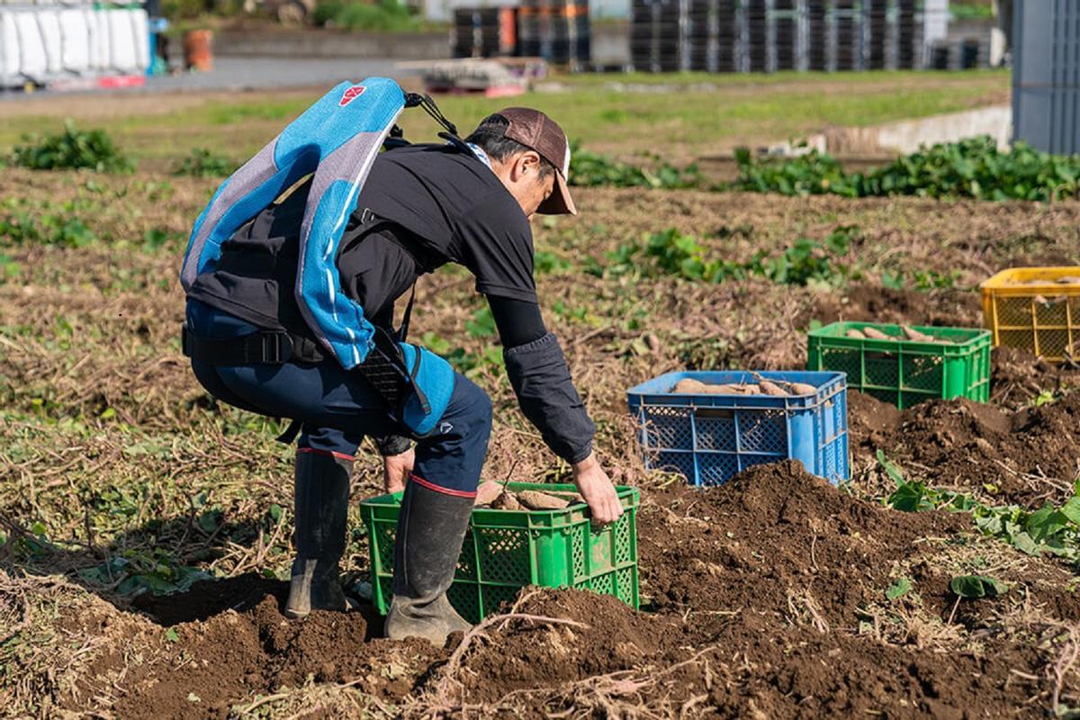 Muscle Suit Every es un exoesqueleto diseñado para evitar o reducir lesiones lumbares.