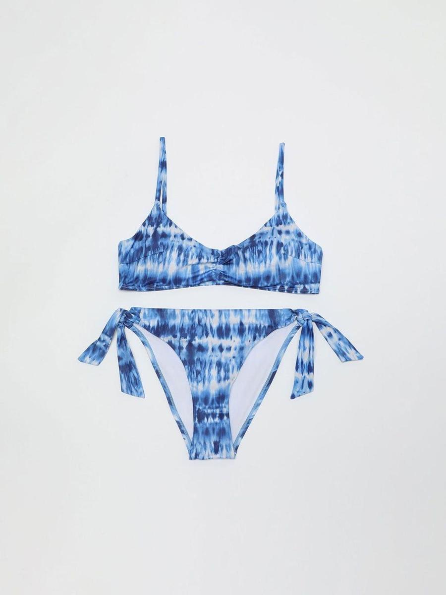 Bikini 'tie dye' de Lefties (precio: 6,99 euros)