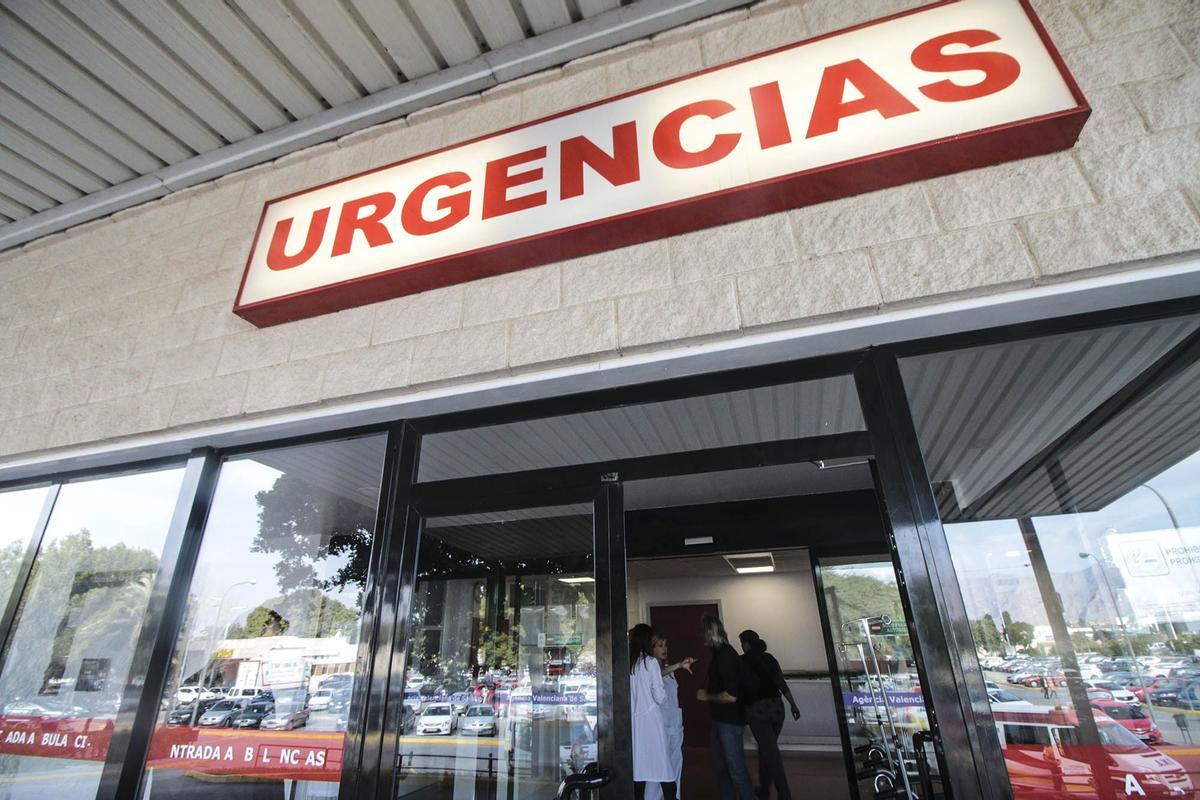 Los heridos son trasladados al Hospital Vega Baja