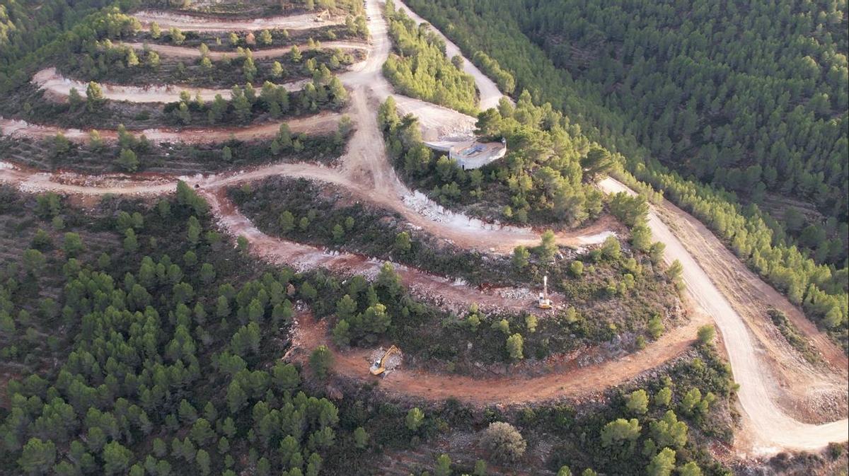 Los viales abiertos en plena montaña