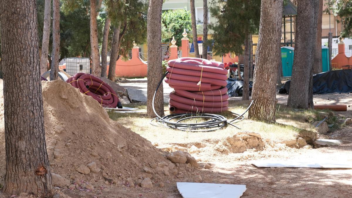 Las obras paralizadas en el jardín de la Música.