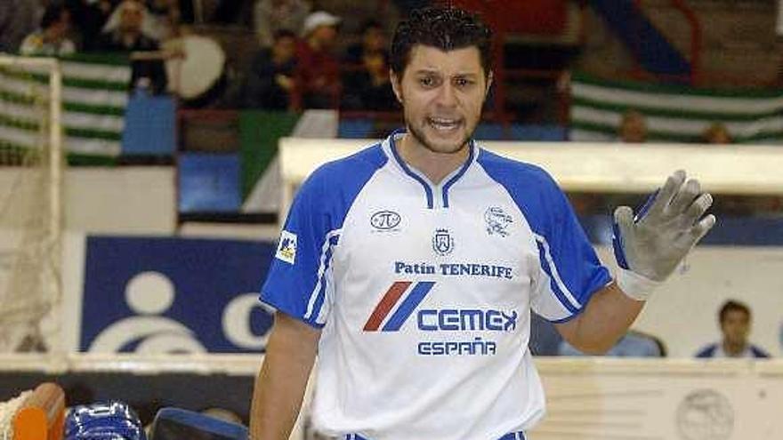 Josama, en su visita al Palacio con el Tenerife en 2008. / fran martínez