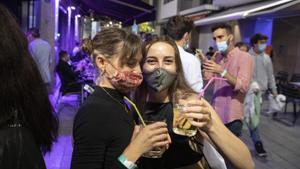 Cadaqués tanca una desena de locals per l’augment de contagis de Covid