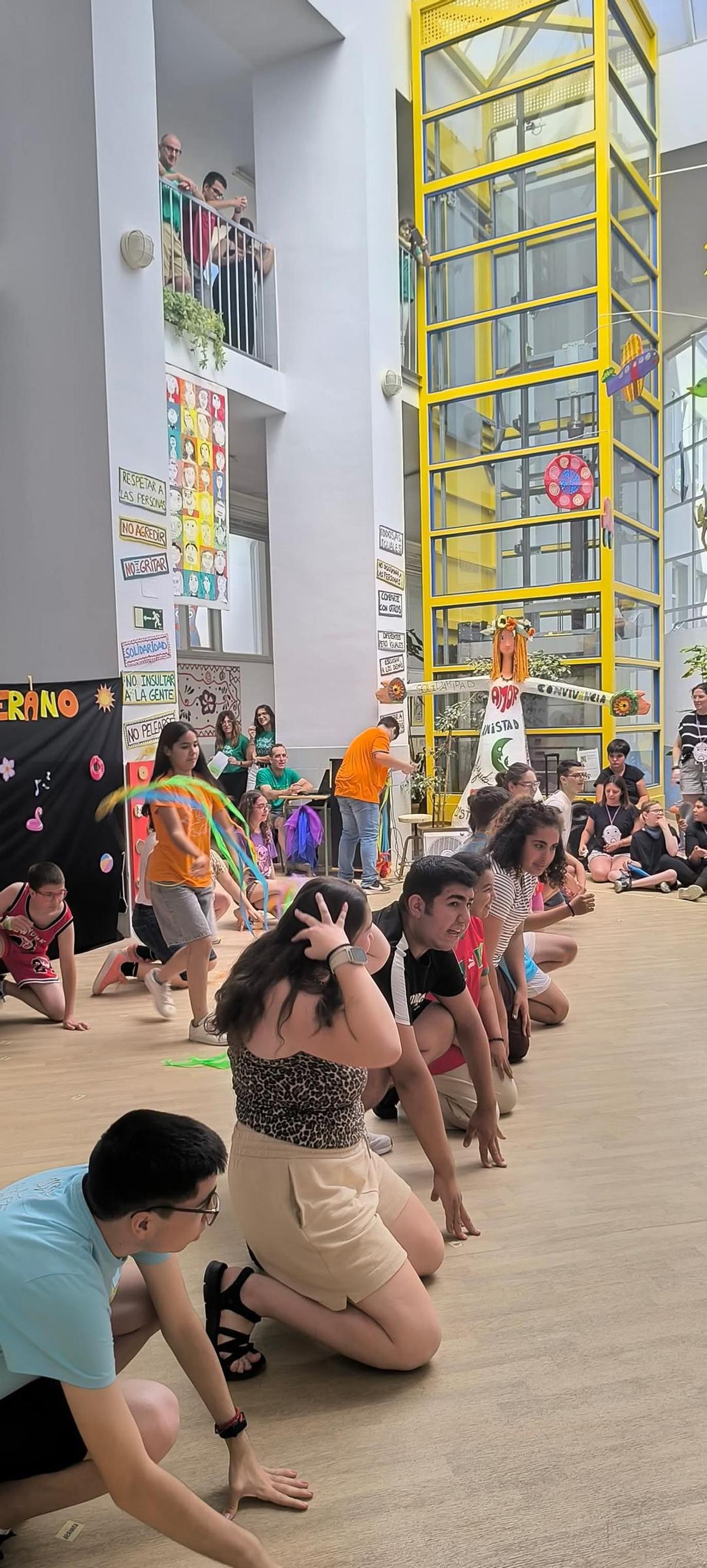 El Colegio de Educación Especial Gloria Fuertes de Andorra celebra su festival de fin de curso con una jornada llena de inclusión, música y emoción