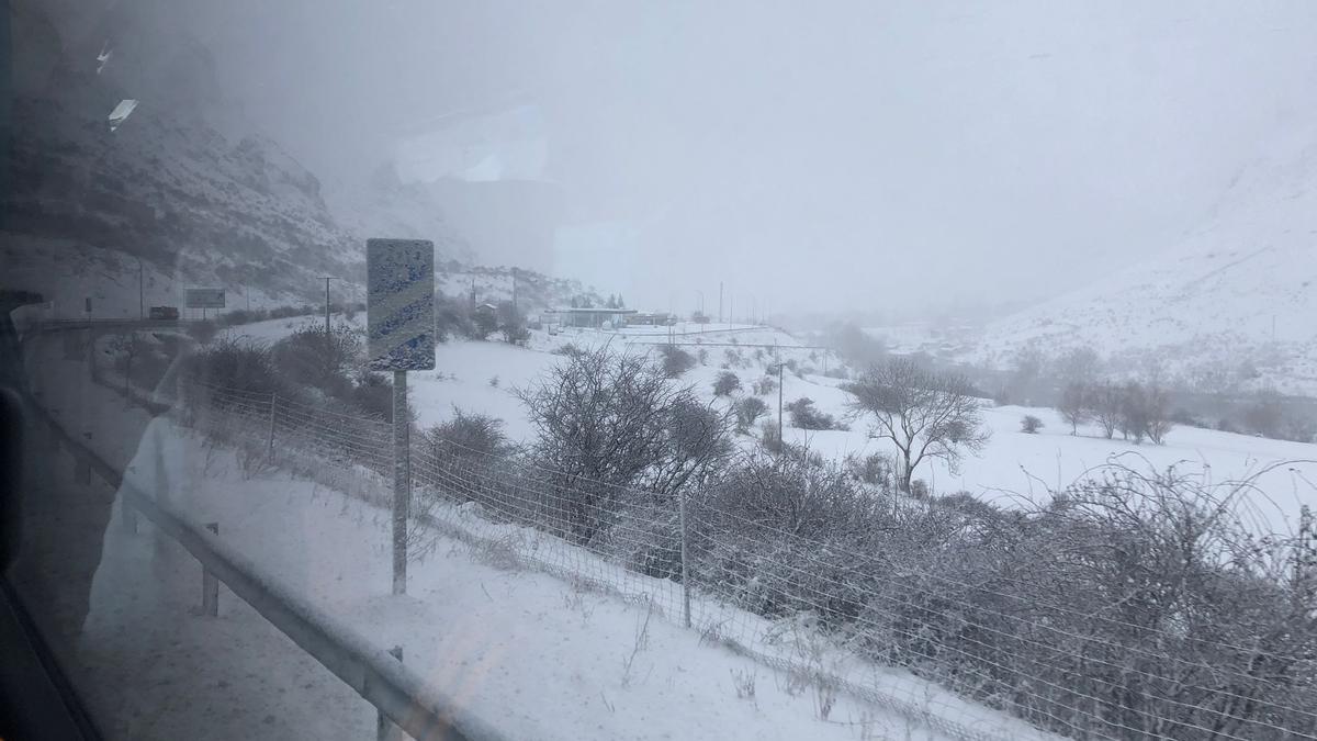 Nieve en el Huerna.