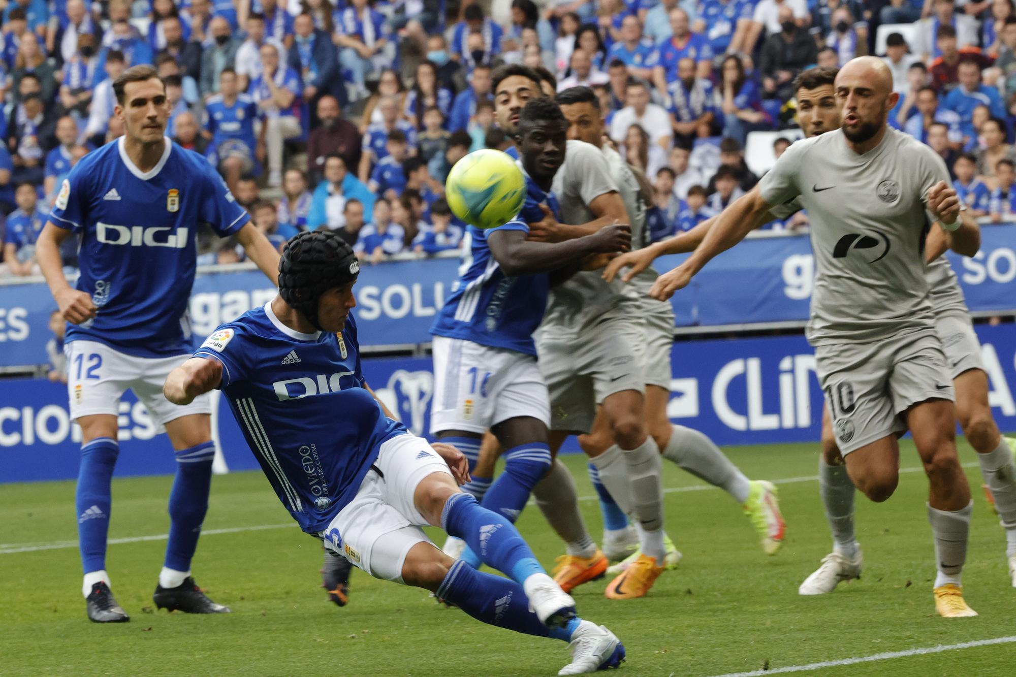 El partido del Oviedo ante el Ibiza, en imágenes