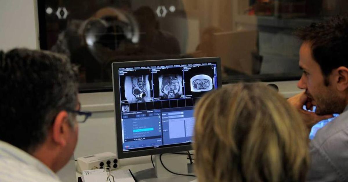 El HUCA quiere llegar a 16.000 resonancias anuales y reducir la espera a dos meses