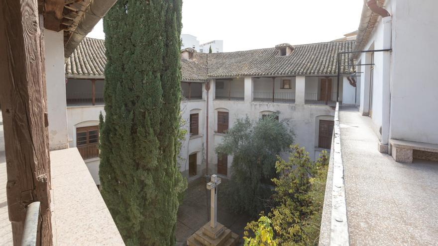 Turismo abre diariamente la iglesia de San José y oferta visitas guiadas al antiguo Convento carmelita de Caravaca