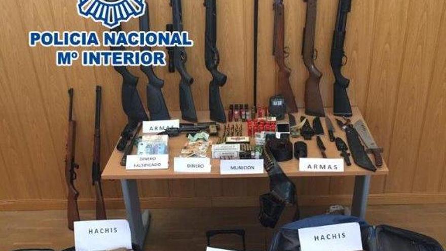 Droga y armas incautadas