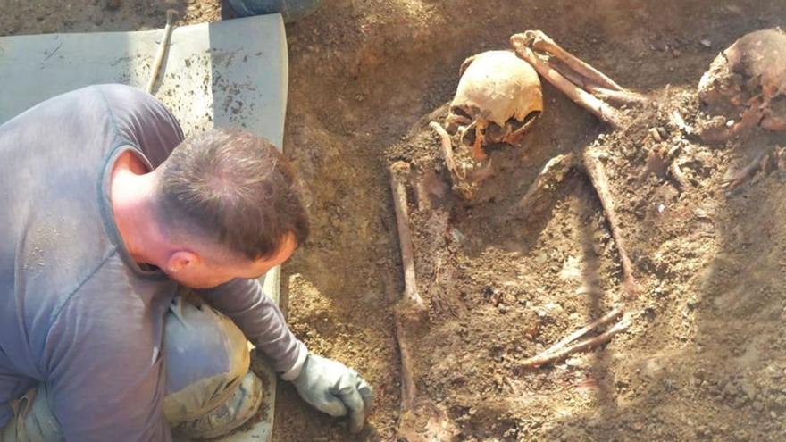 Localizan os restos dos guerrilleiros antifranquistas de Culleredo: “Aínda se conservan as botas que levaban”