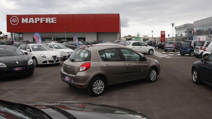 Automóviles en Ibericar, junto al aeropuerto de Málaga.