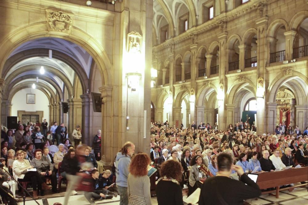 Vigilia en la iglesia de San José en la víspera de la beatificación del fundador del Santo Ángel.