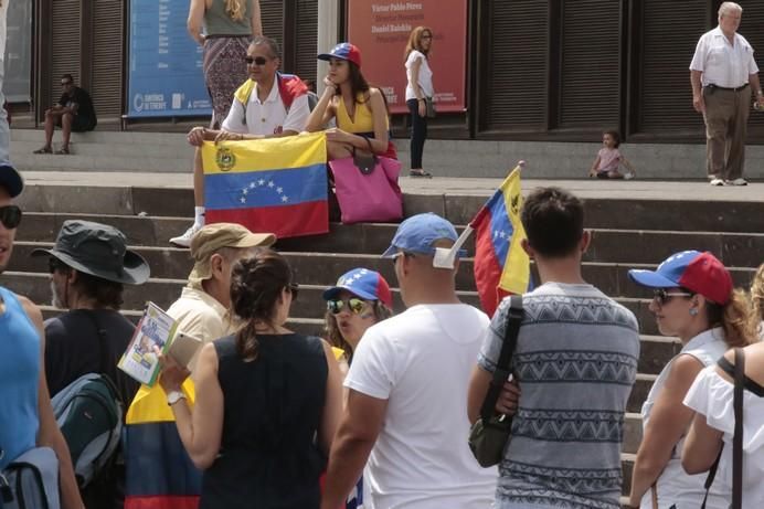 Delia Padrón Comicios contra la Asamblea constituyente que pretende Maduro en el auditorio