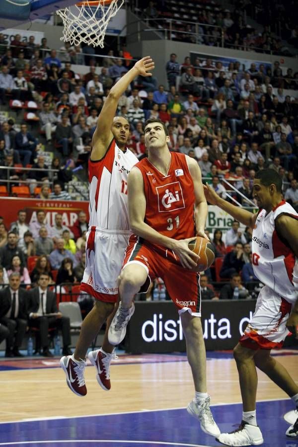 Fotogalería del CAI Zaragoza - Assignia Manresa