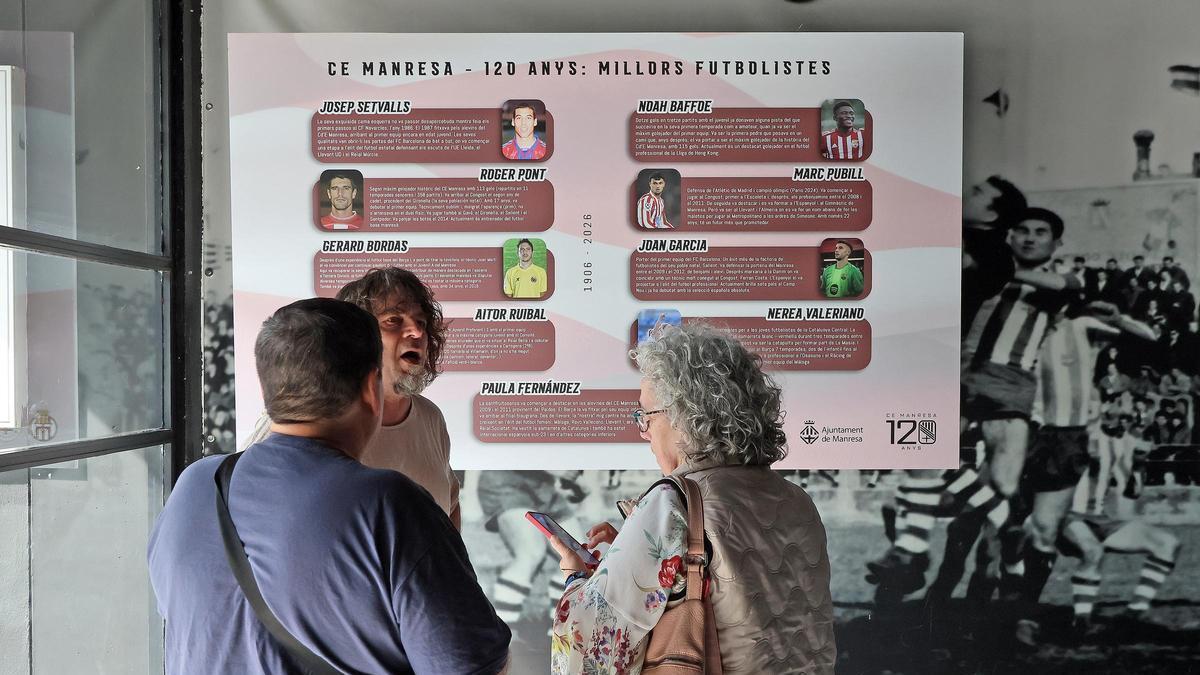 Totes les fotos de la inauguració de l'exposició dels 120 anys del CE Manresa