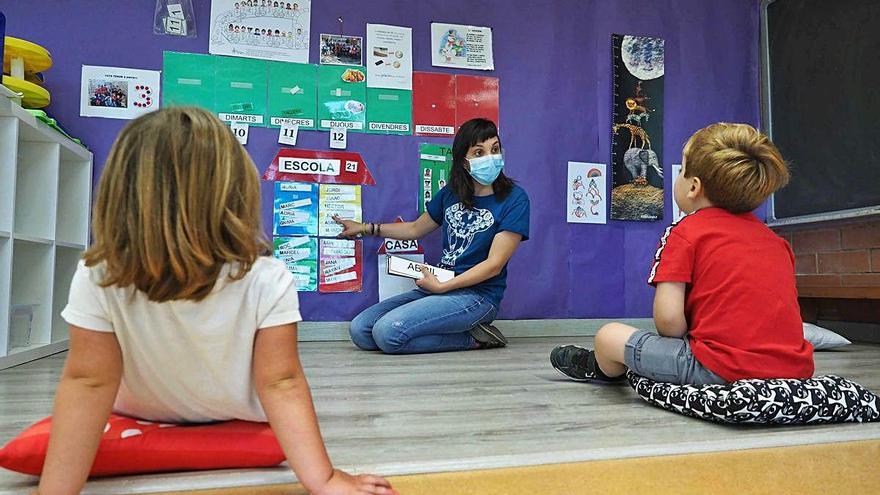 Una classe presencial a l&#039;escola Can Puig, de Banyoles, aquest juny.