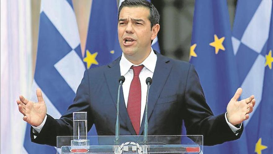 Grecia sale del rescate pero aún quedan décadas de austeridad