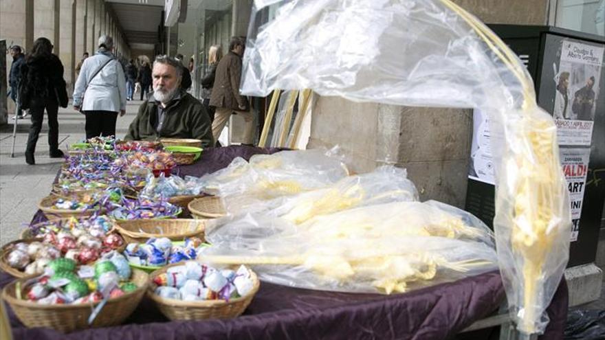 Palmas y dulces salen a la calle