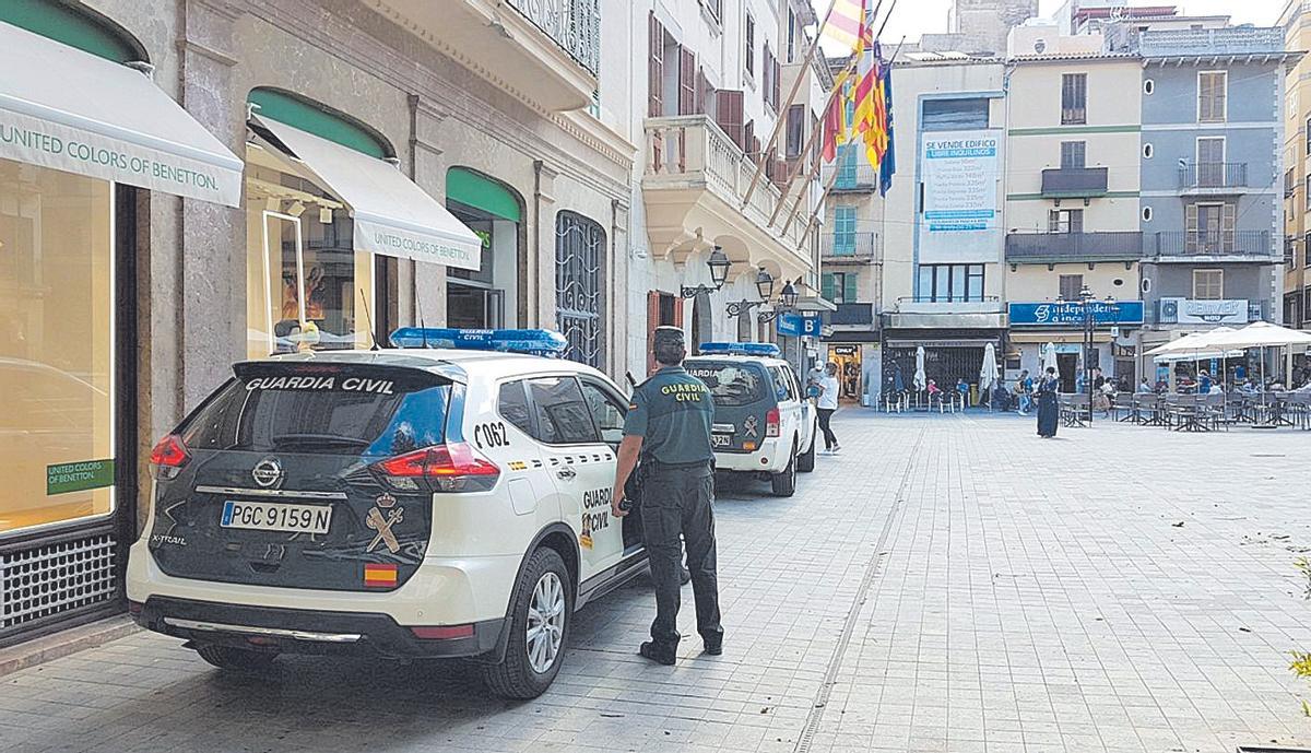 La Guardia Civil, que detuvo al propietario y a los compinches de la víctima, en Inca