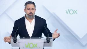 El líder de Vox, Santiago Abascal, durante una rueda de prens aen la sede de VOX.