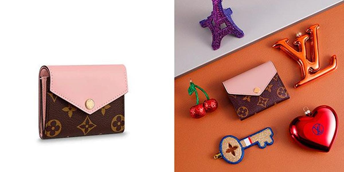 Monedero Zoé con print monogram y solapa rosa