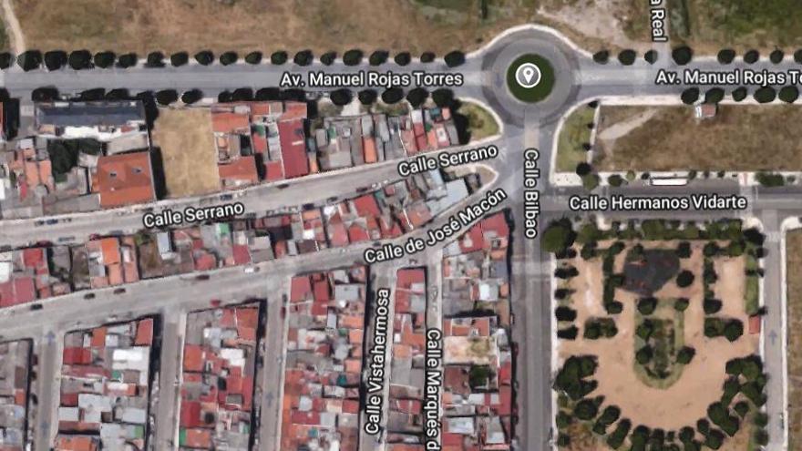 Herido un motorista tras chocar contra una palmera en Badajoz