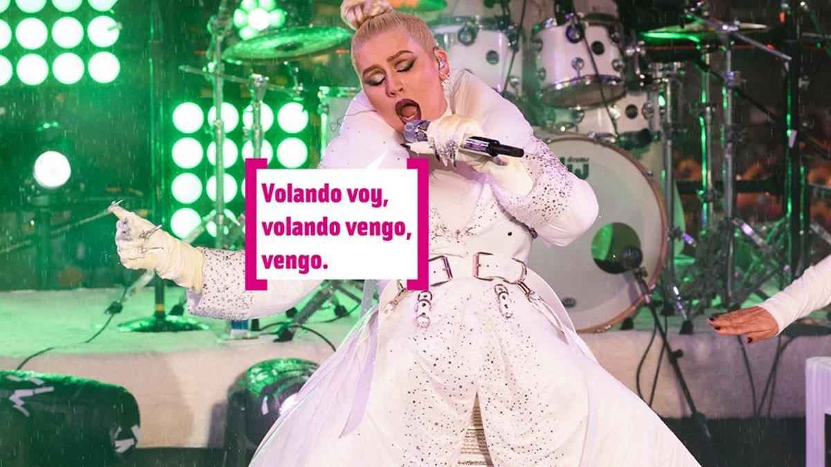 Christina Aguilera cantando: &quot;Volando voy, volando vengo, vengo&quot;