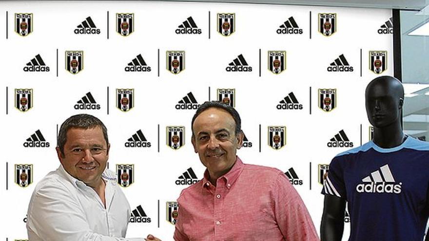 La marca Adidas vestirá al Mérida