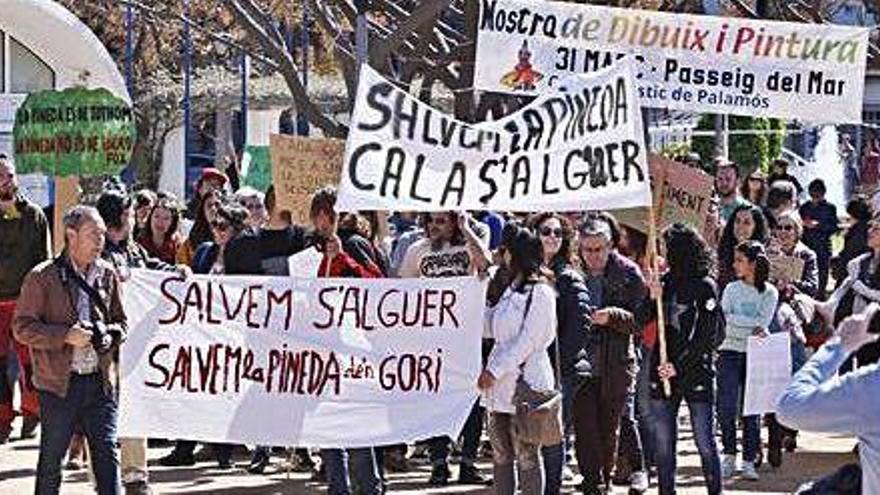 Imatge d&#039;arxiu d&#039;una manifestació en contra de les obres de la pineda d&#039;en Gori.